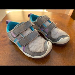 Plae Ty - Moonbeam - size 9.5